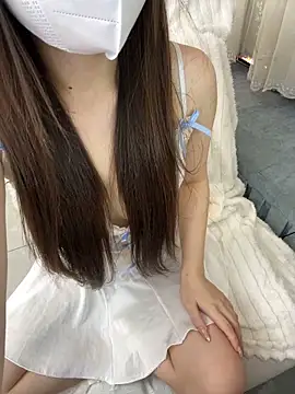 xiaoxinxin  online show from 04-20-26, 01:56