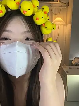  xiaoxinxin  online show from 06-17-26, 01:49