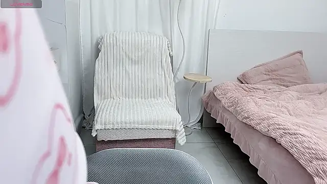  xiaoxinxin  online show from 04-04-26, 03:18