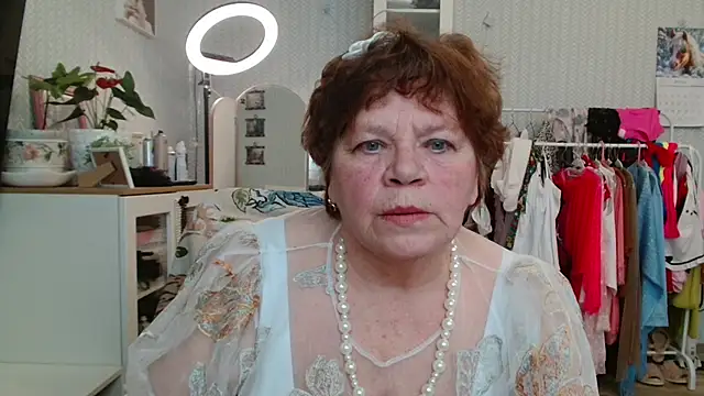 Kleo doll  online show from 02-19-26, 10:56