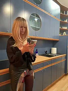 Snapshot of NaughtyNinky chatting on 07-07-26, 02:42 NaughtyNinky online show from 07-07-26, 02:42