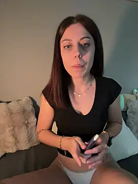 Luna licous online show from 06-02-26, 11:54