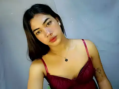 Margalona  online show from 07-17-26, 05:04