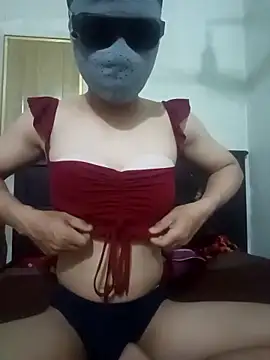 Hoangvan99997 online show from 04-22-26, 12:56