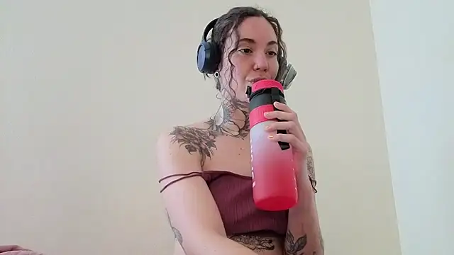 Dirty Pink online show from 05-24-26, 09:09
