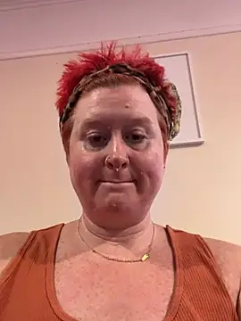 BustyRedxx online show from 06-11-26, 09:06