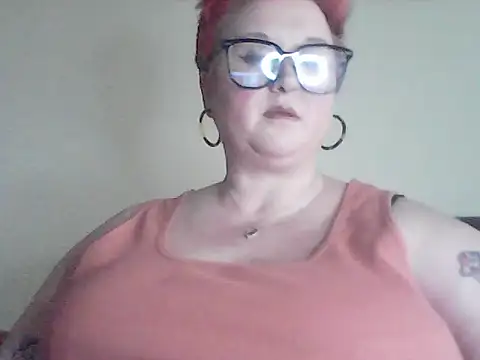 BustyRedxx online show from 04-24-26, 09:55