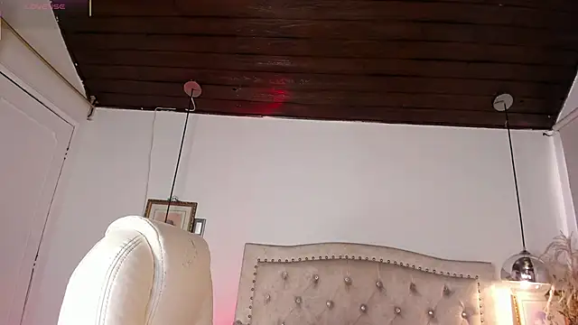 Snapshot of _ttaylor_ chatting on 02-07-26, 01:08 ttaylor online show from 02-07-26, 01:08