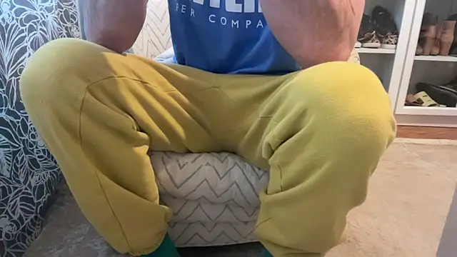 Snapshot of wolverinedream chatting on 02-23-26, 10:32 wolverinedream online show from 02-23-26, 10:32