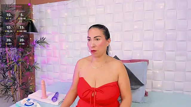 Snapshot of AmberJoyMilf chatting on 05-06-26, 12:09 AmberJoyMilf online show from 05-06-26, 12:09