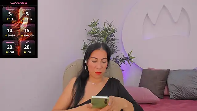 AmberJoyMilf online show from 04-15-26, 07:58