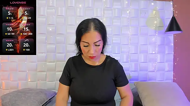 AmberJoyMilf online show from 04-08-26, 12:17