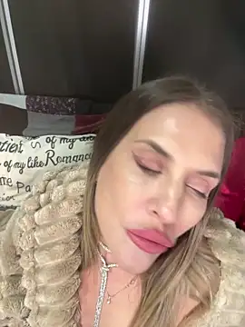 IssabelXO online show from 04-11-26, 10:57