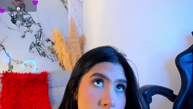 NatashaTaylor1 online show from 02-05-26, 08:26