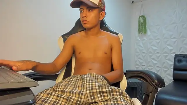 Alluringangel23 online show from 01-13-26, 01:31