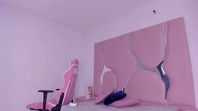 Snapshot of sharithasm chatting on 02-27-26, 09:14 sharithasm online show from 02-27-26, 09:14