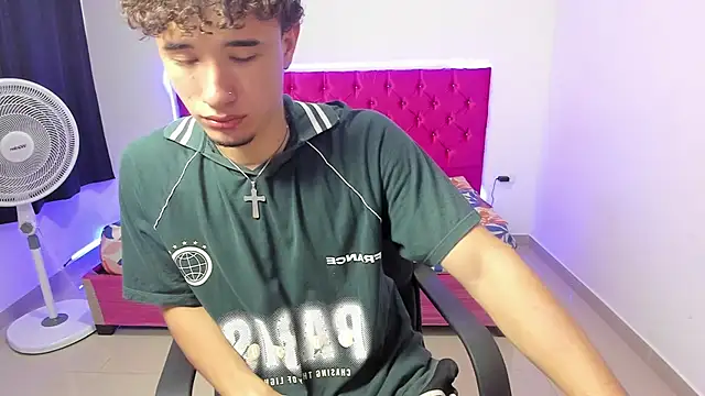 Snapshot of jean_burns chatting on 02-05-26, 07:43 jean burns online show from 02-05-26, 07:43