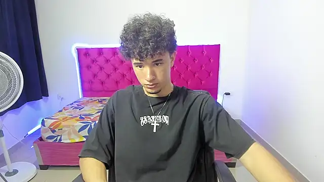 Snapshot of jean_burns chatting on 02-13-26, 08:31 jean burns online show from 02-13-26, 08:31