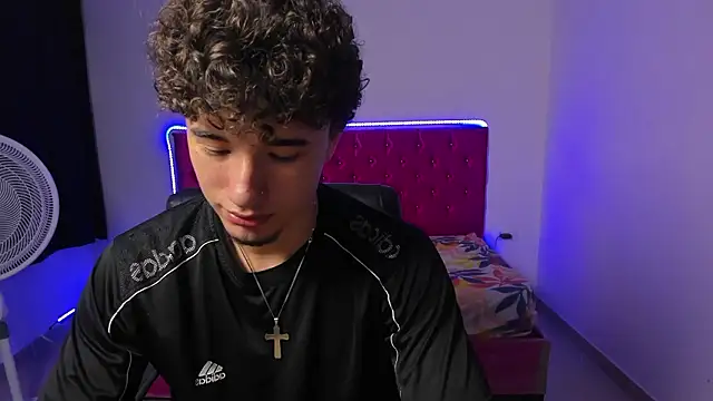 Snapshot of jean_burns chatting on 02-20-26, 08:00 jean burns online show from 02-20-26, 08:00