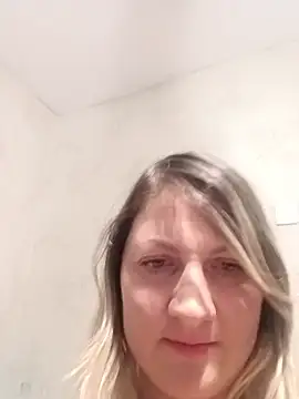 Stephania77727 online show from 01-09-26, 05:53