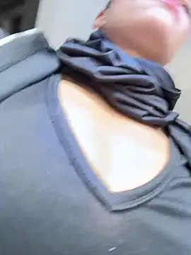 TaylorrHill online show from 04-04-26, 07:42