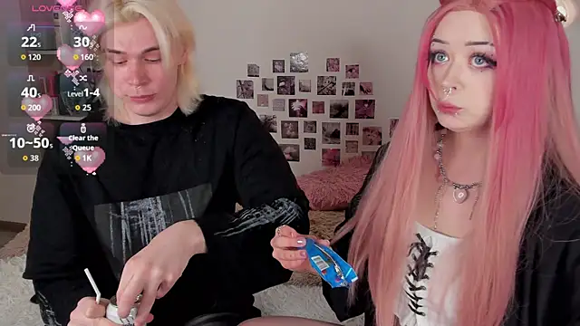 SweetheartsFriends online show from 05-15-26, 01:58
