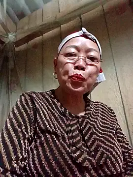 Agnes-baby online show from 04-23-26, 12:29