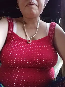 Snapshot of Agnes-baby chatting on 07-12-26, 03:07 Agnes-baby online show from 07-12-26, 03:07