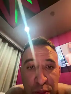 CharlyDic online show from 07-30-26, 04:33