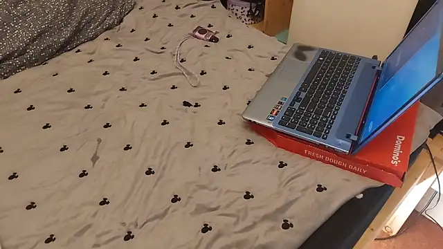 Spatgirl online show from 02-14-26, 09:15