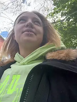 Spatgirl online show from 04-19-26, 01:12