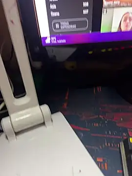 Snapshot of casalnovo01 chatting on 01-11-26, 08:27 casalnovo01 online show from 01-11-26, 08:27