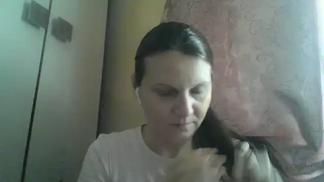 Snapshot of Fenariva chatting on 02-24-26, 09:32 Fenariva online show from 02-24-26, 09:32