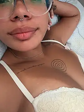 morceguinhapriv online show from 02-16-26, 07:23