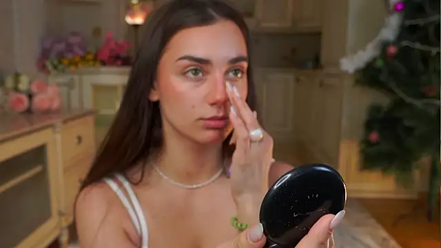 MinnaShummon online show from 01-14-26, 02:59