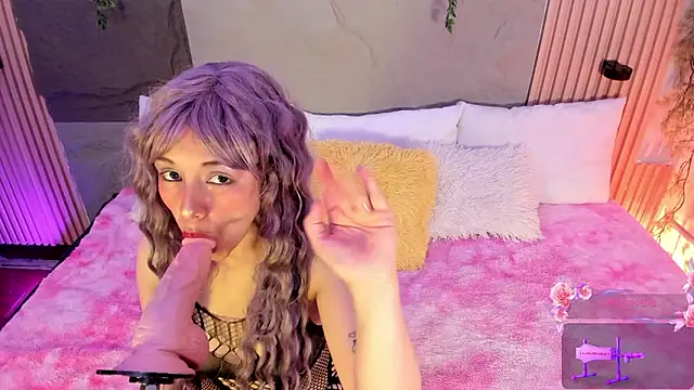 Emmayourgirl online show from 03-20-26, 02:40