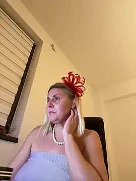 Amelia9798 online show from 01-09-26, 07:21