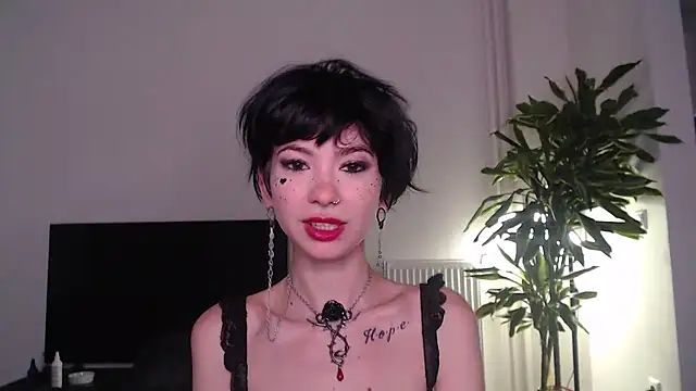 Snapshot of Marley_Queen chatting on 07-04-26, 08:42 Marley Queen online show from 07-04-26, 08:42