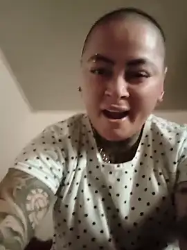 Carolain2026 online show from 04-08-26, 07:59