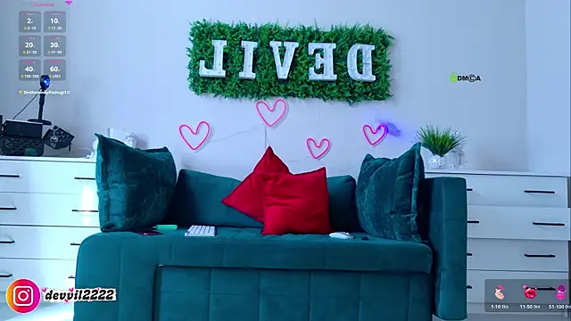 Devvil2222 online show from 06-12-26, 06:00