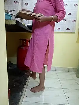 Angelqueen15 online show from 02-08-26, 03:54