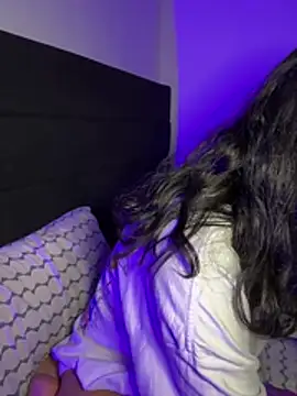 Iam Lyan  online show from 03-08-26, 02:15