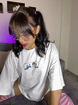 Iam Lyan  online show from 05-27-26, 06:26