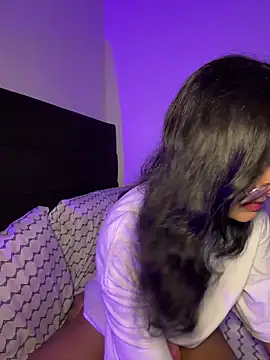 Iam Lyan  online show from 03-08-26, 01:44