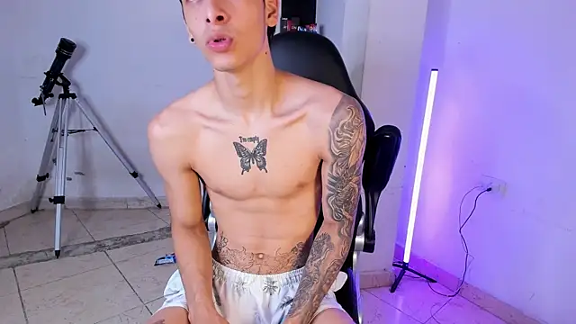 SnakeVelvet online show from 01-09-26, 05:58