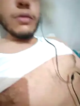 Snapshot of DrosXO chatting on 02-13-26, 05:46 DrosXO online show from 02-13-26, 05:46