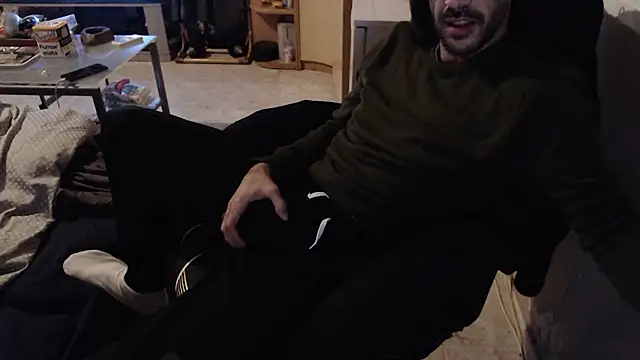 Blackroseyzeus online show from 01-14-26, 04:54