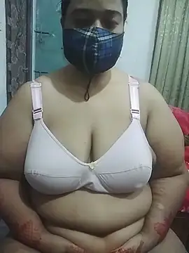 momo loves online show from 03-25-26, 12:00