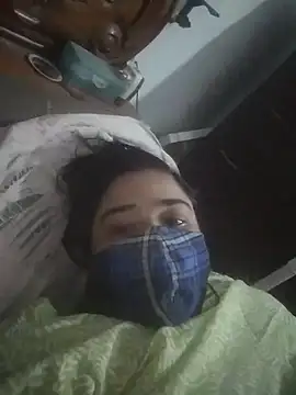 momo loves online show from 04-10-26, 09:49