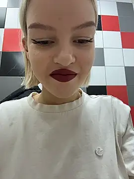 AshleyMur online show from 02-18-26, 04:10